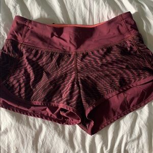 LULULEMON SIZE 2 SPEED SHORT